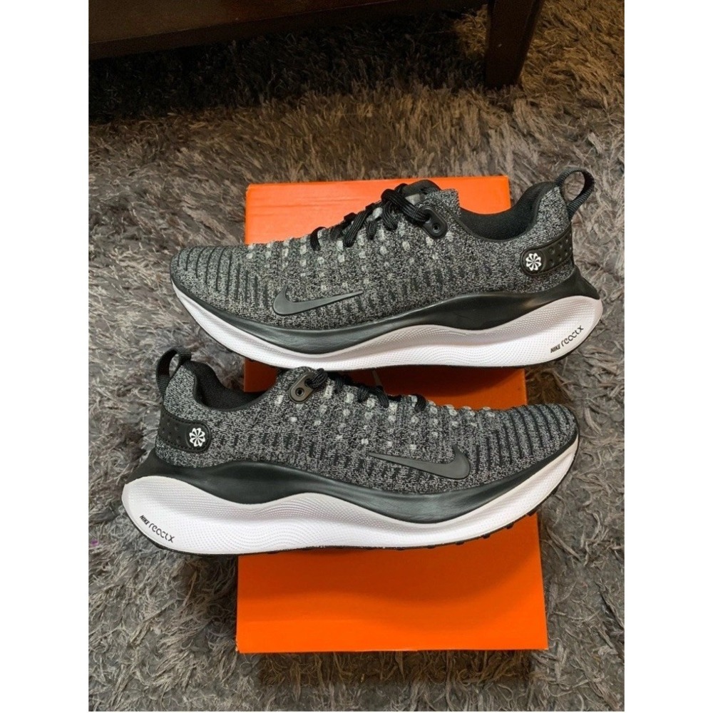 Women's Size 10 Nike ReactX Infinity Run 4 Running Shoes Black White DR2670-003 - Picture 2 of 10